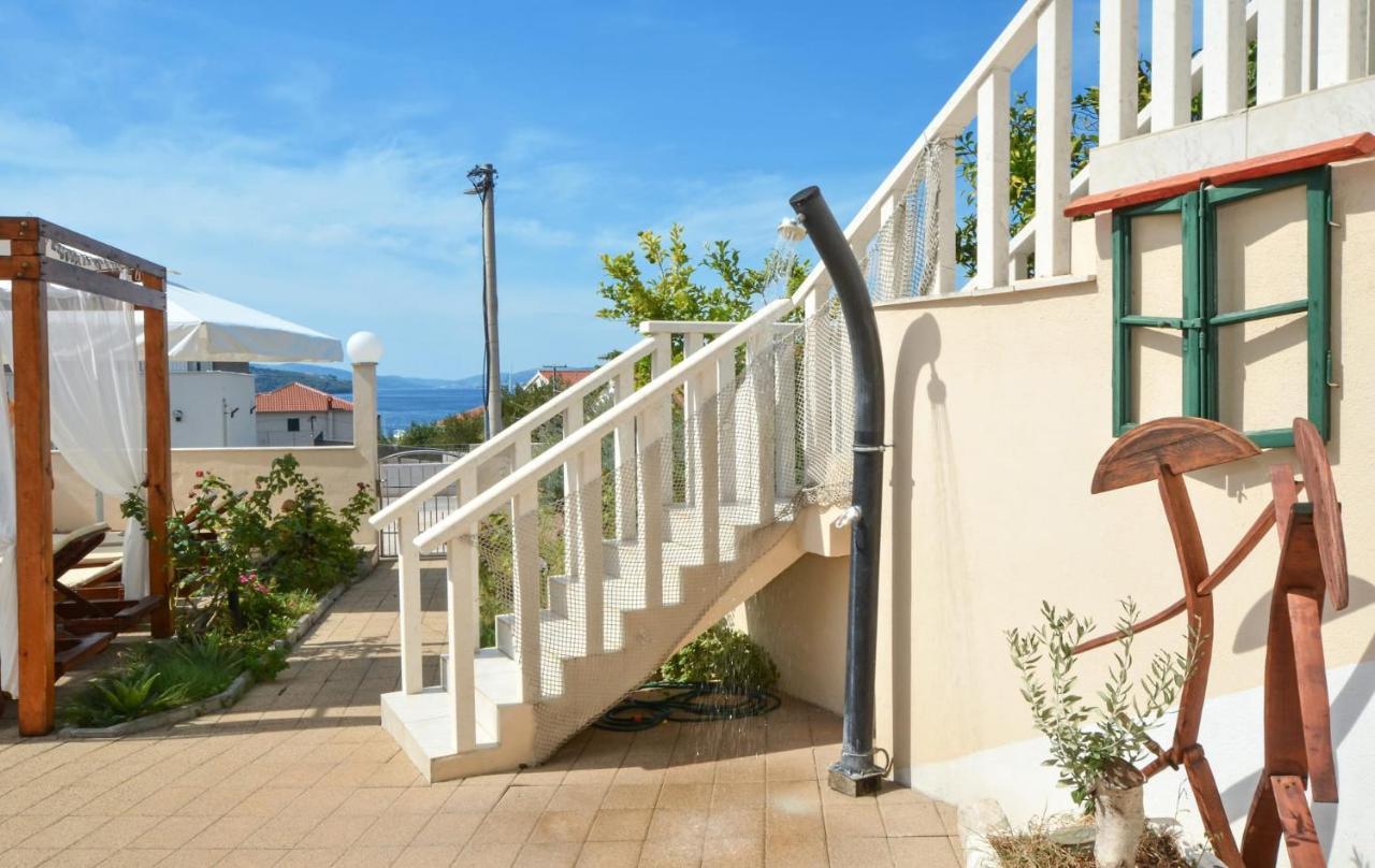 Apartments Santo Trogir - Okrug Gornji المظهر الخارجي الصورة