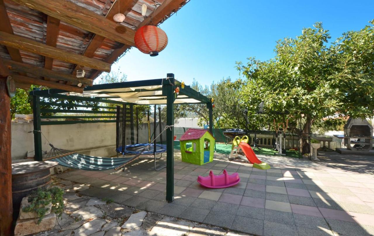 Apartments Santo Trogir - Okrug Gornji المظهر الخارجي الصورة