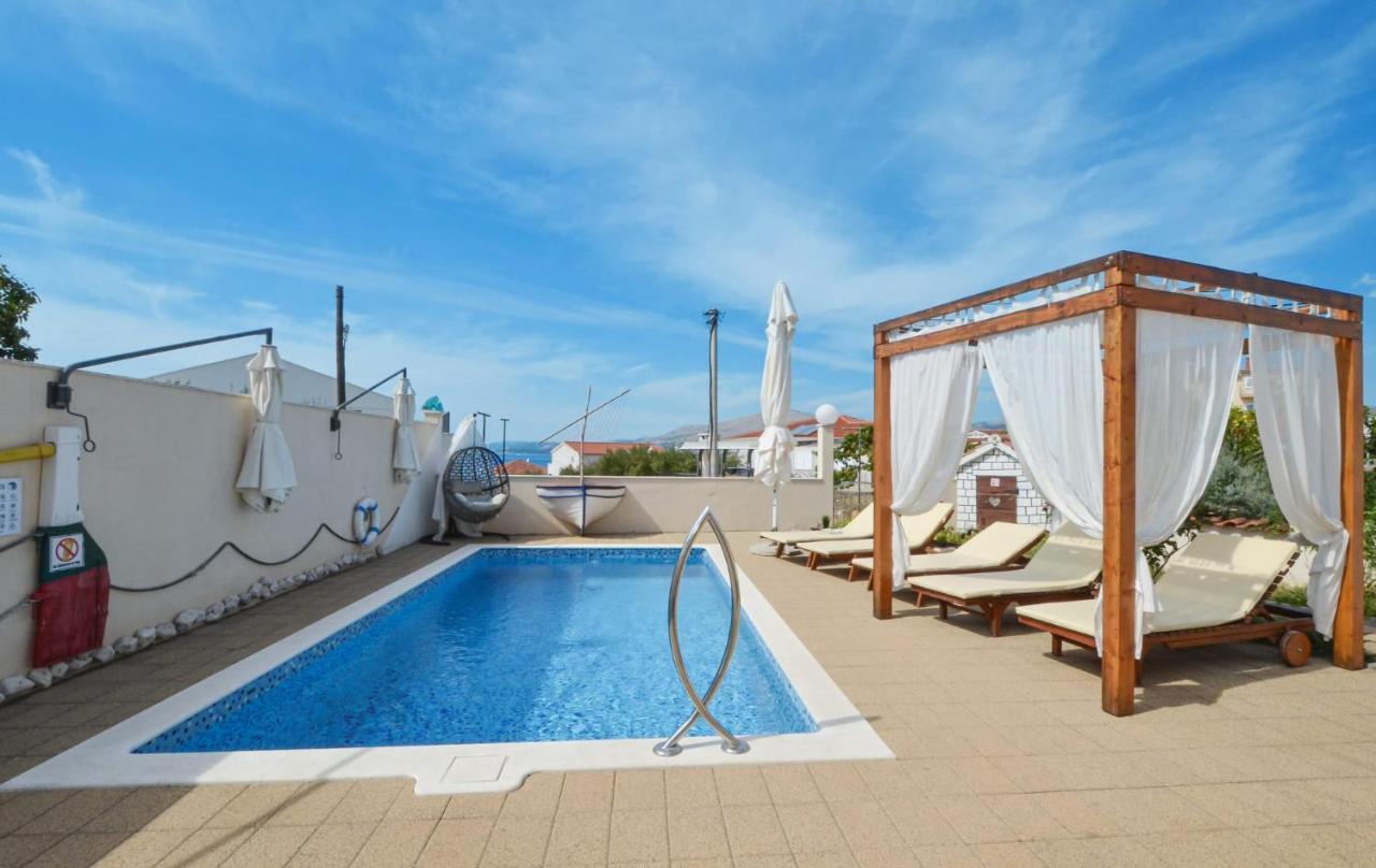 Apartments Santo Trogir - Okrug Gornji المظهر الخارجي الصورة