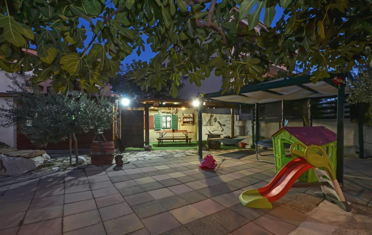 Apartments Santo Trogir - Okrug Gornji المظهر الخارجي الصورة