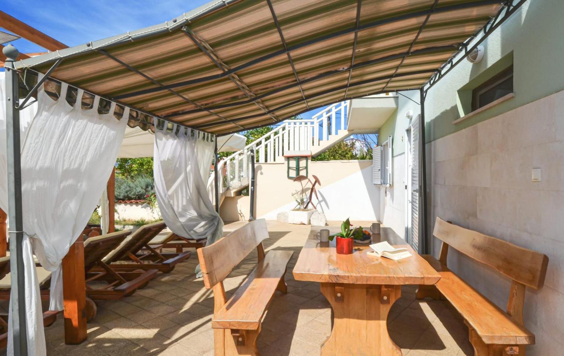 Apartments Santo Trogir - Okrug Gornji المظهر الخارجي الصورة